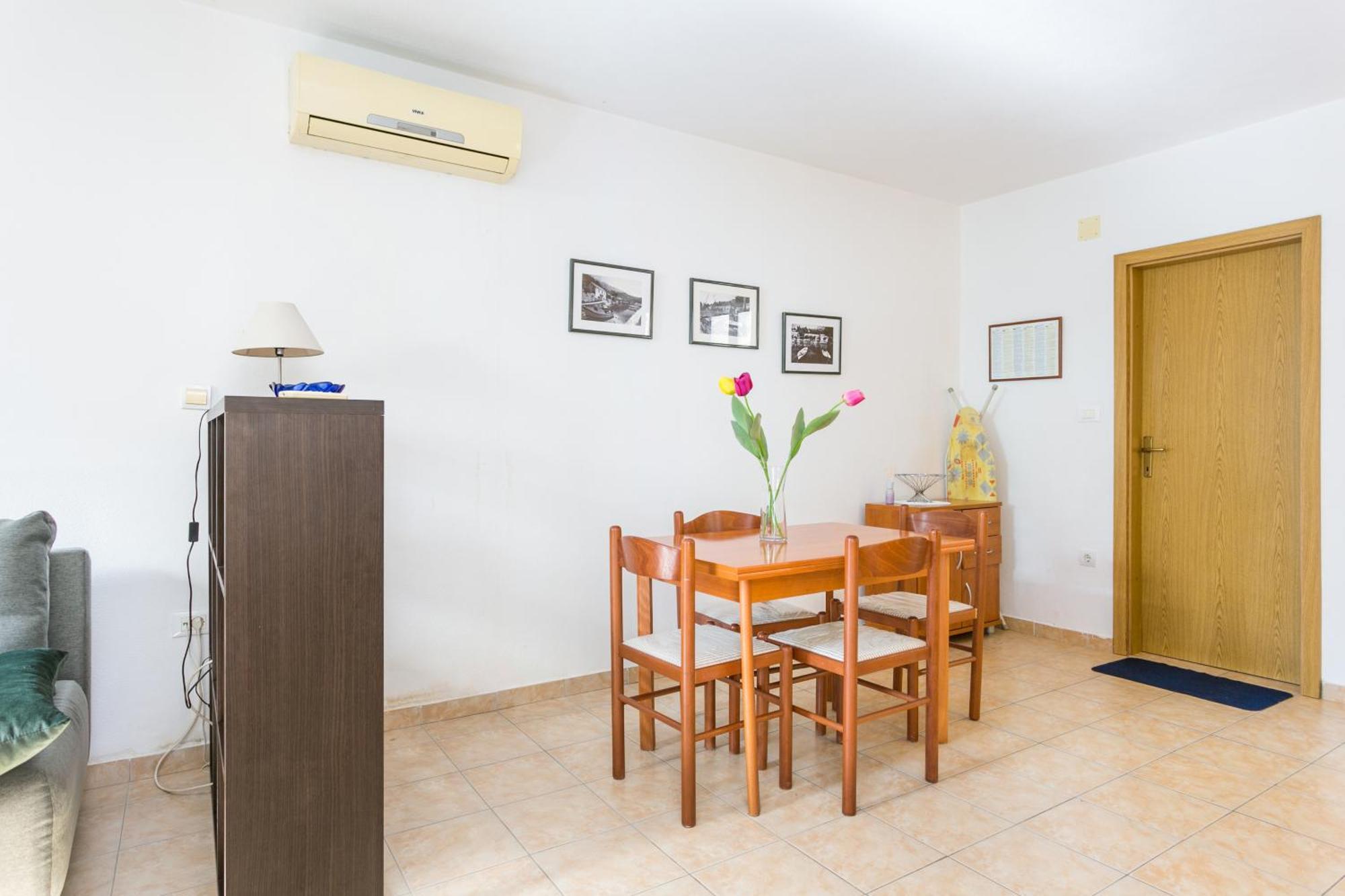 Apartments By The Sea Zivogosce - Porat, Makarska - 20207 Igrane Phòng bức ảnh